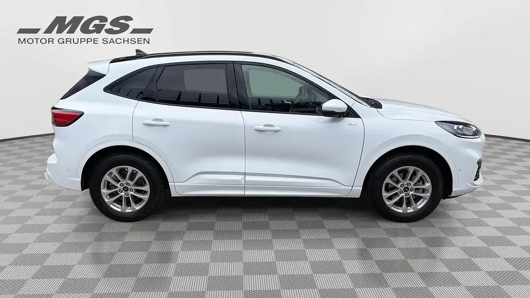 Ford Kuga - Thumbnail 5