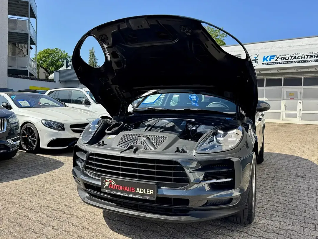 Porsche Macan - Thumbnail 8