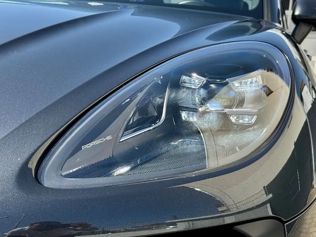 Porsche Macan - Thumbnail 9