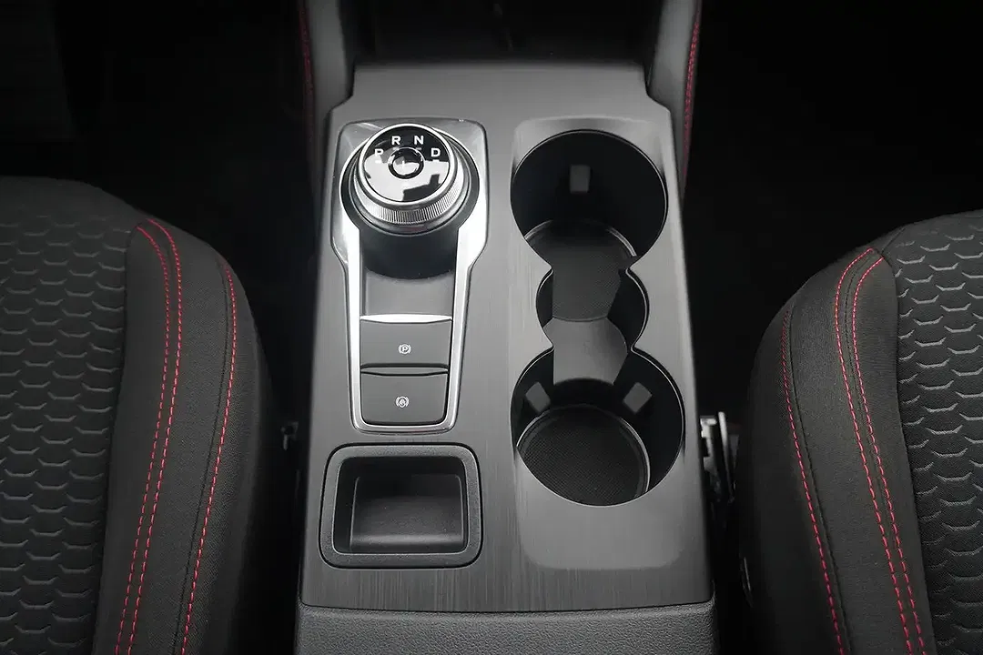 Ford Kuga - Thumbnail 11