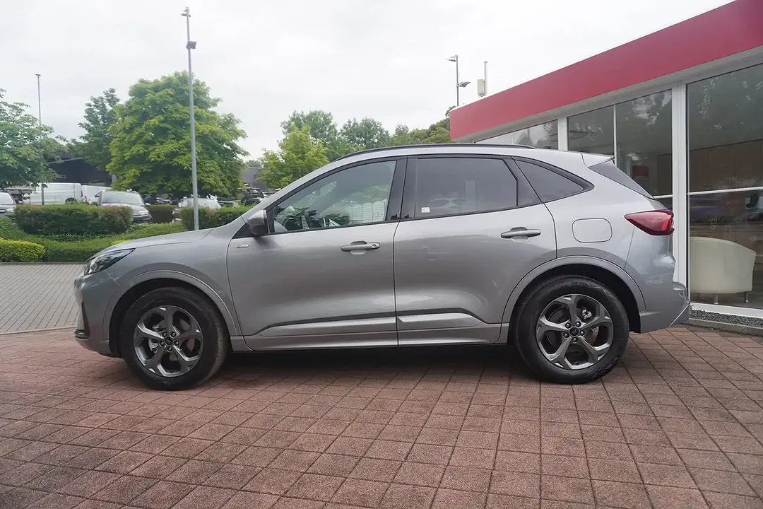 Ford Kuga - Thumbnail 5