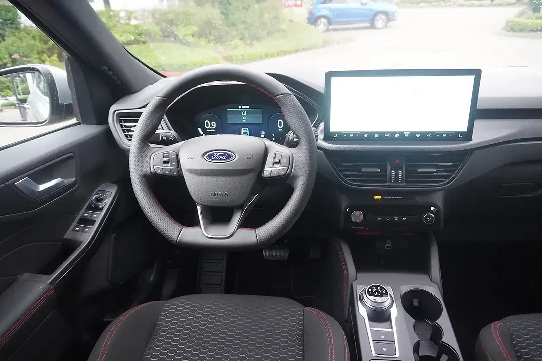 Ford Kuga - Thumbnail 8