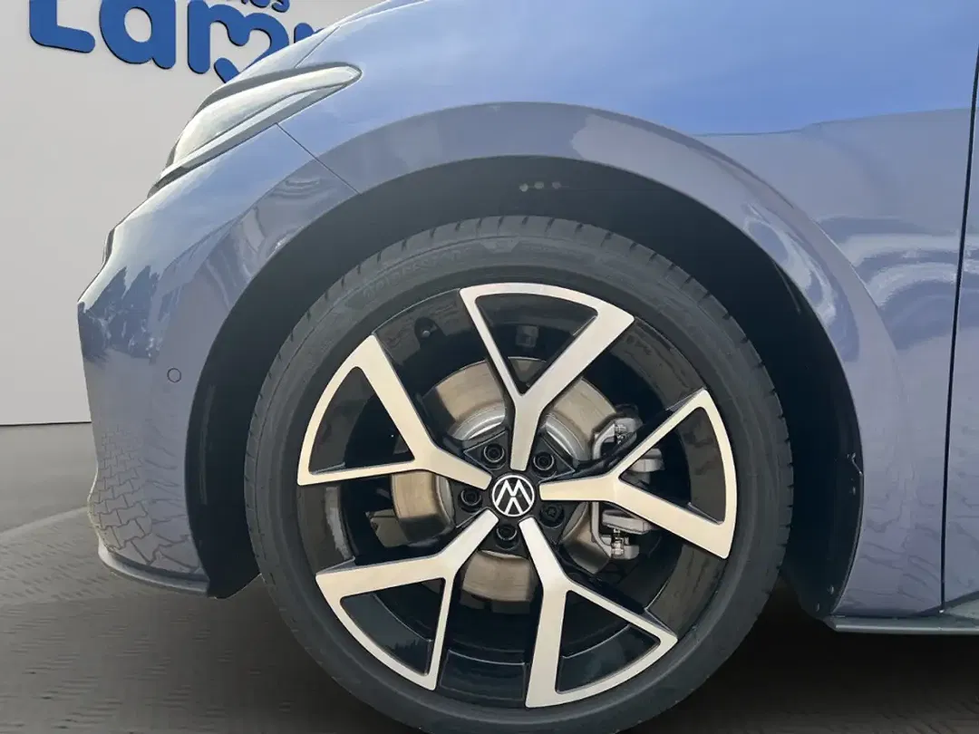 Volkswagen ID.3 - Thumbnail 6