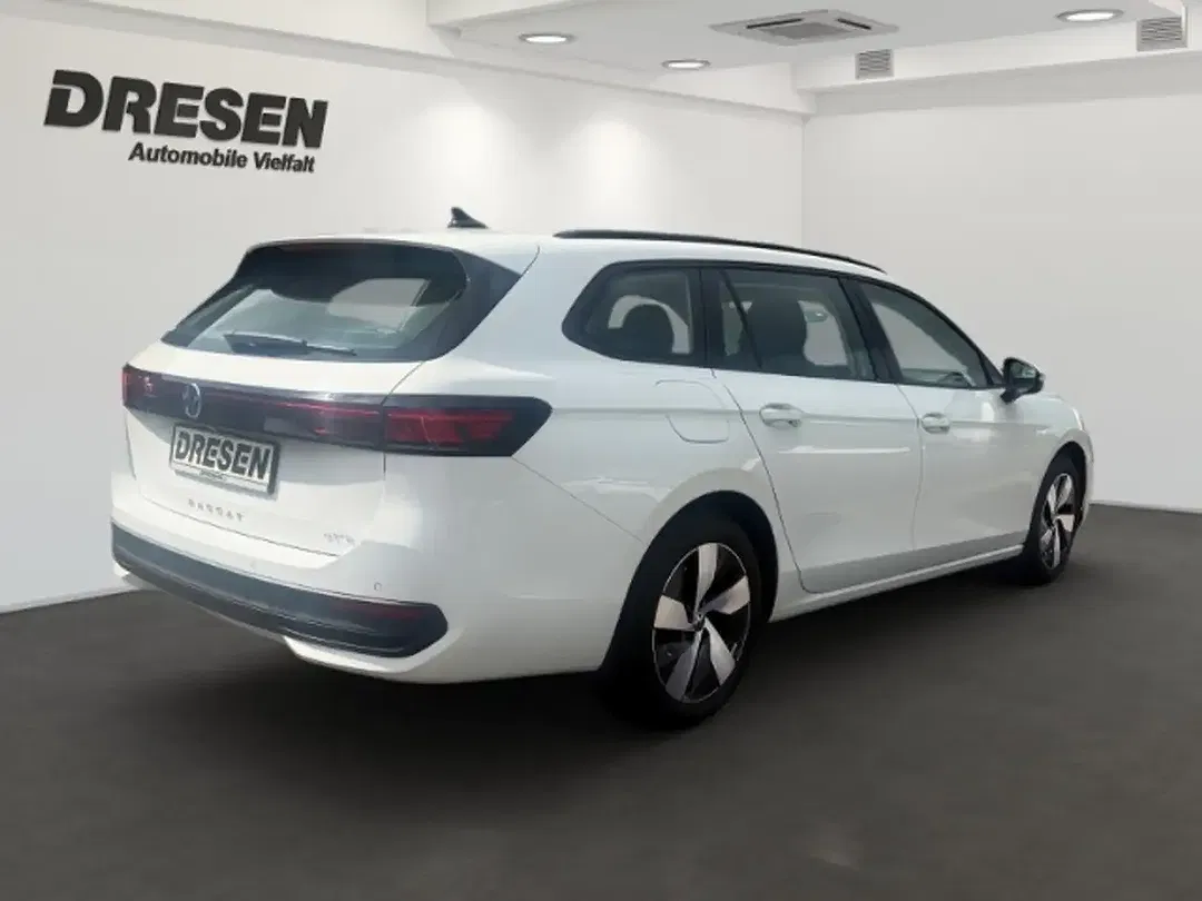 Volkswagen Passat 1.5 eTSI - foto 2