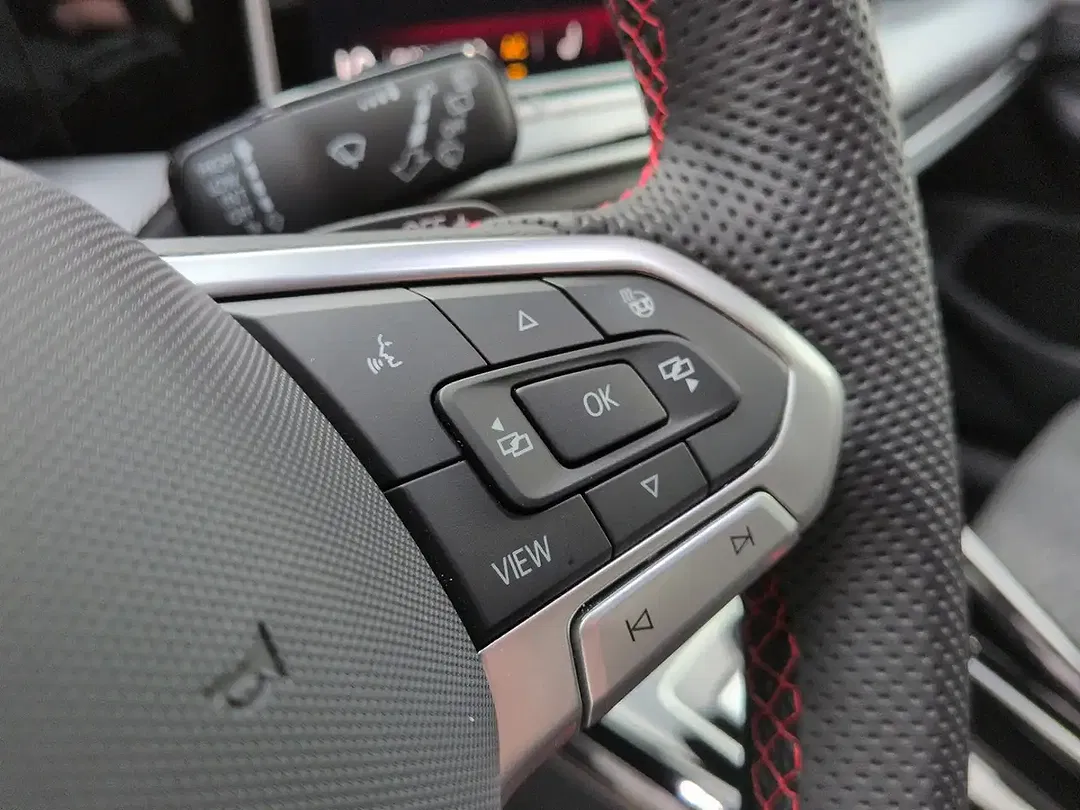 Volkswagen Golf - Thumbnail 14