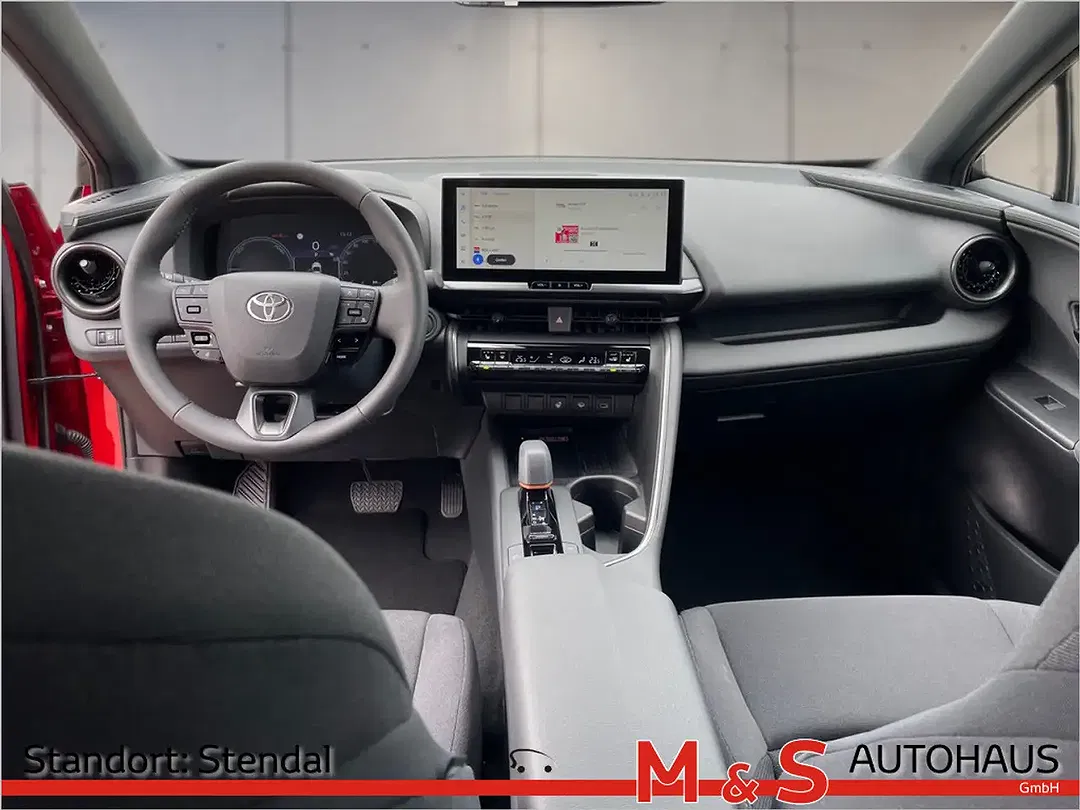 Toyota C-HR - Thumbnail 11