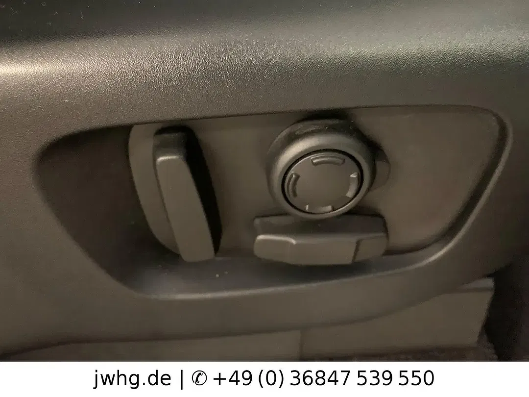 Land Rover Discovery - Thumbnail 9