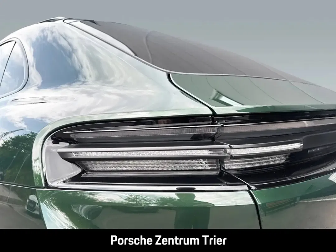 Porsche Macan - Thumbnail 12