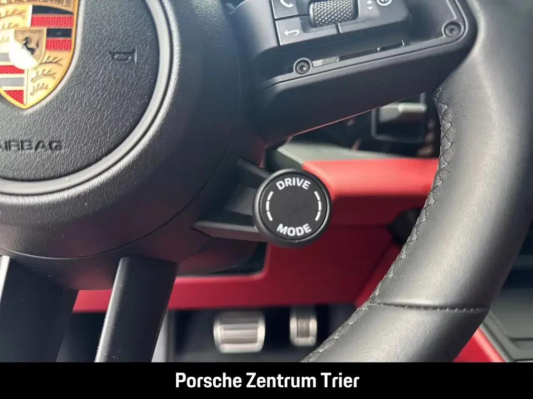 Porsche Macan - Thumbnail 19