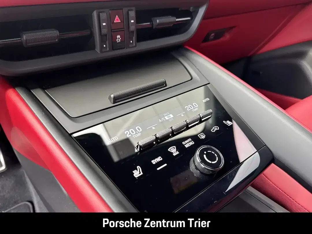 Porsche Macan - Thumbnail 22