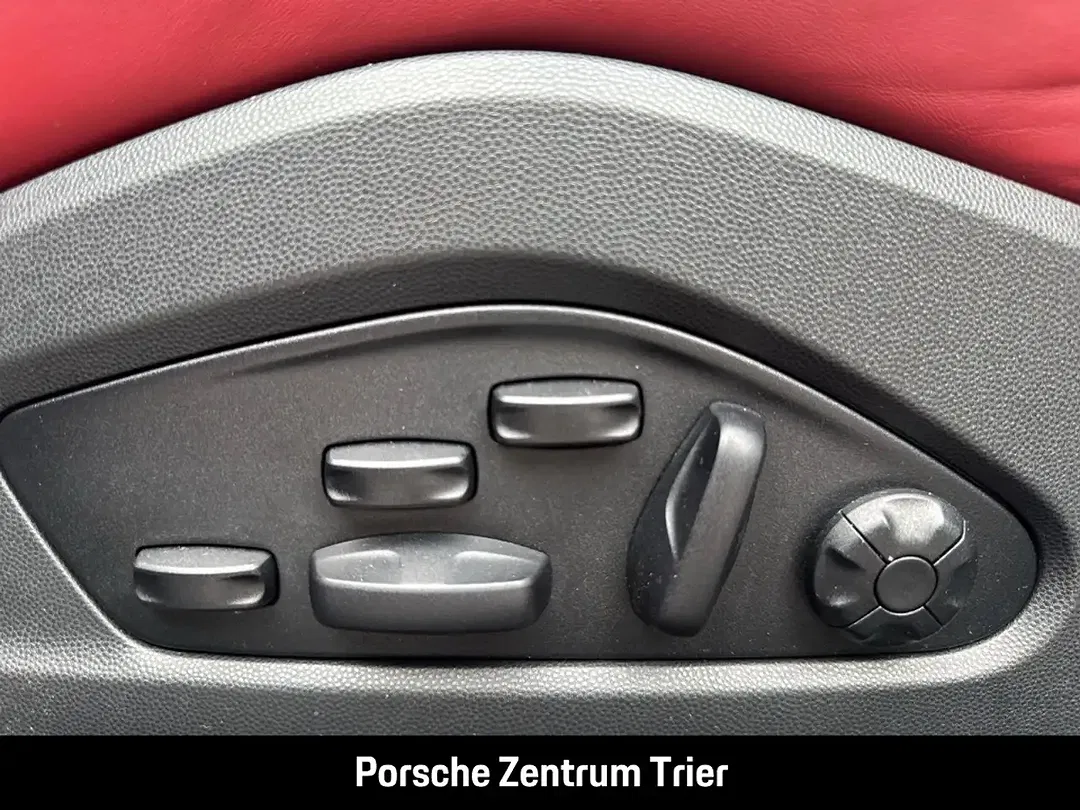 Porsche Macan - Thumbnail 30