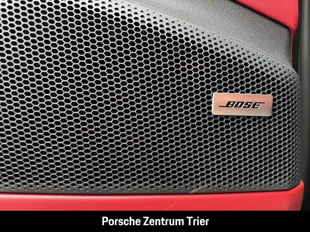 Porsche Macan - Thumbnail 31