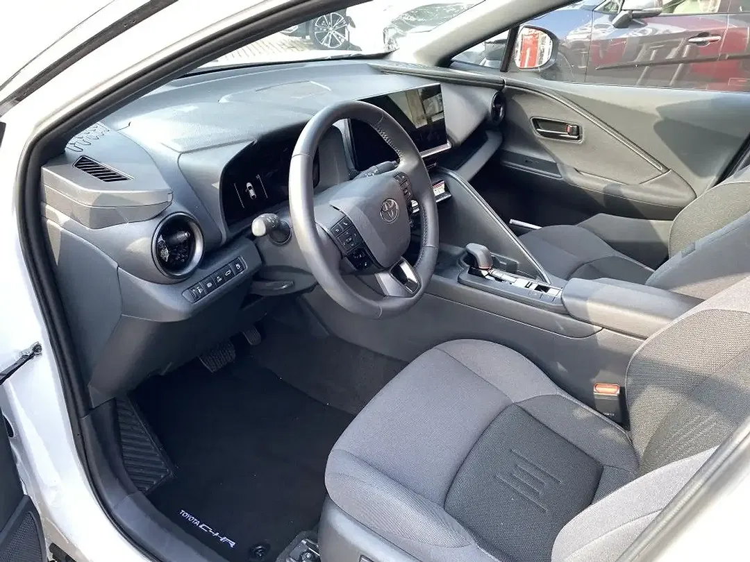 Toyota C-HR - Thumbnail 15