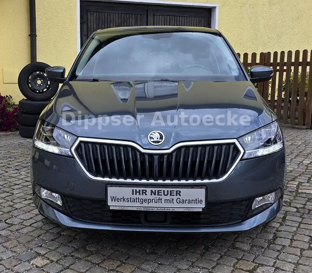 Skoda Fabia - foto 2