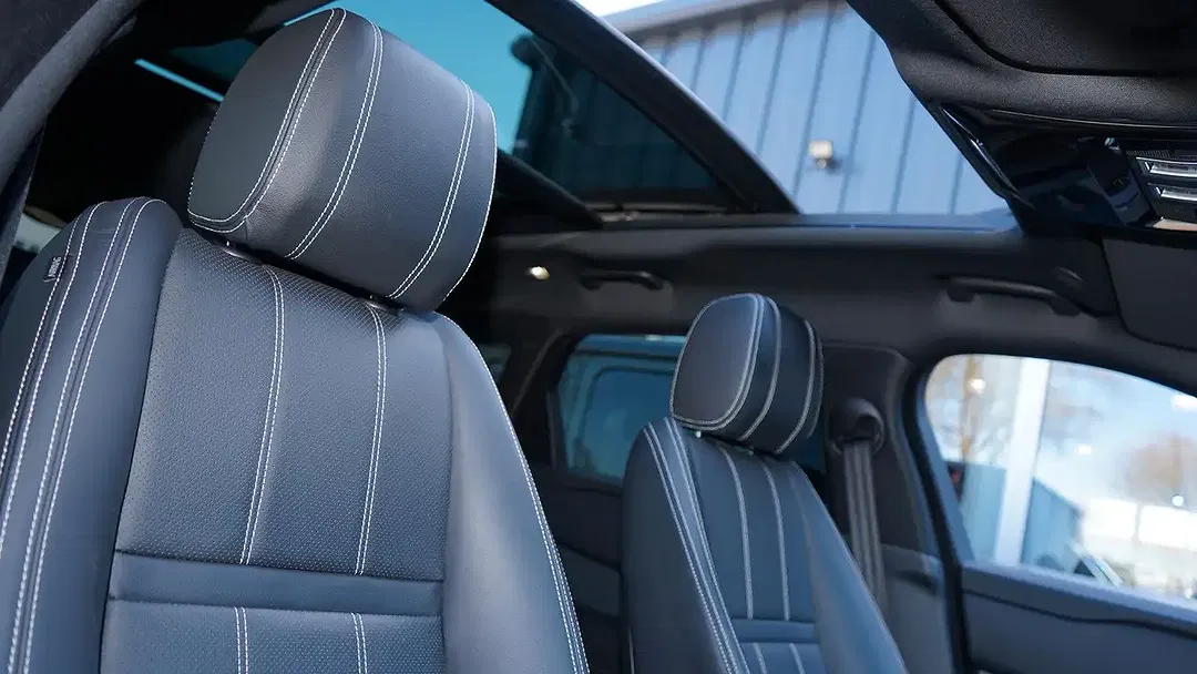 Land Rover Range Rover Velar - Thumbnail 9