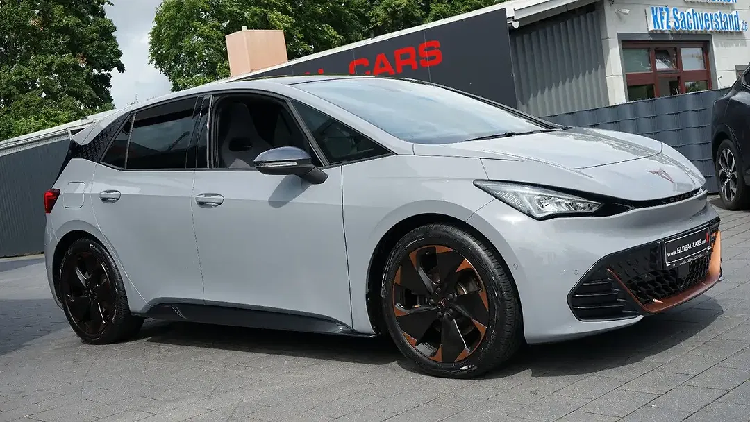 CUPRA Born - Thumbnail 10