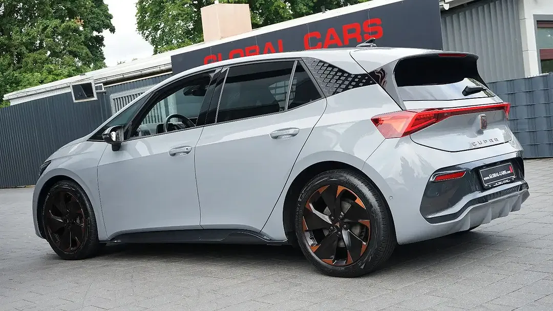 CUPRA Born - Thumbnail 11