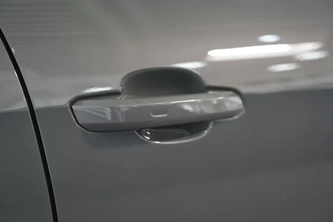 Audi A4 - Thumbnail 9