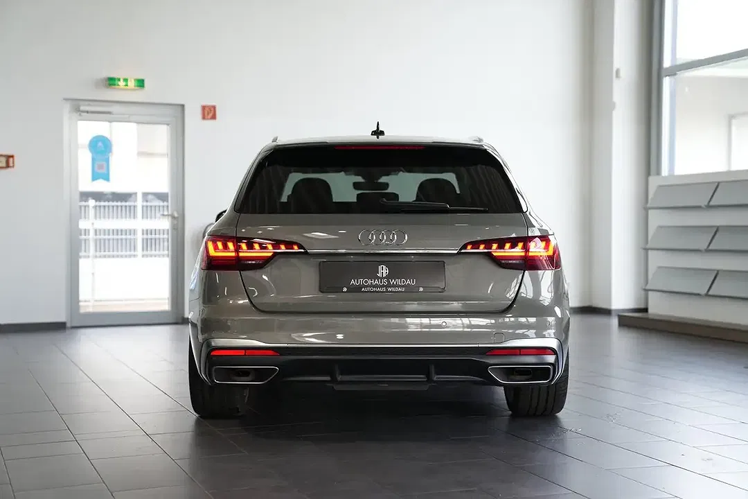 Audi A4 - Thumbnail 11