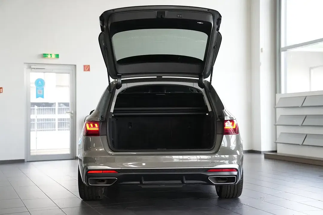 Audi A4 - Thumbnail 12