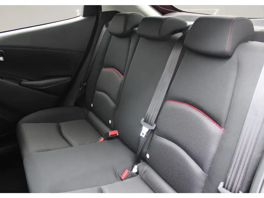 Mazda 2 - Thumbnail 5