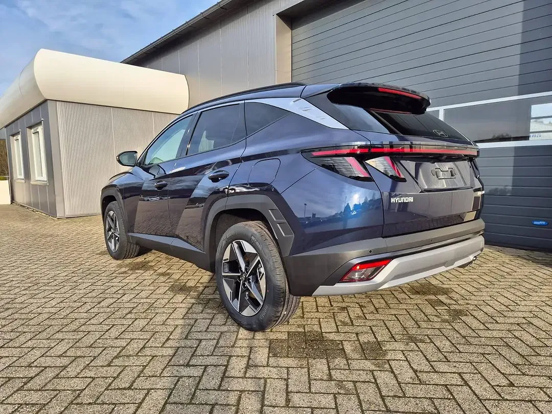 Hyundai TUCSON - Thumbnail 1