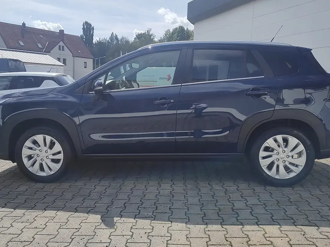 Suzuki S-Cross - Thumbnail 11