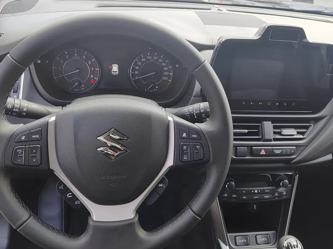 Suzuki S-Cross - Thumbnail 3