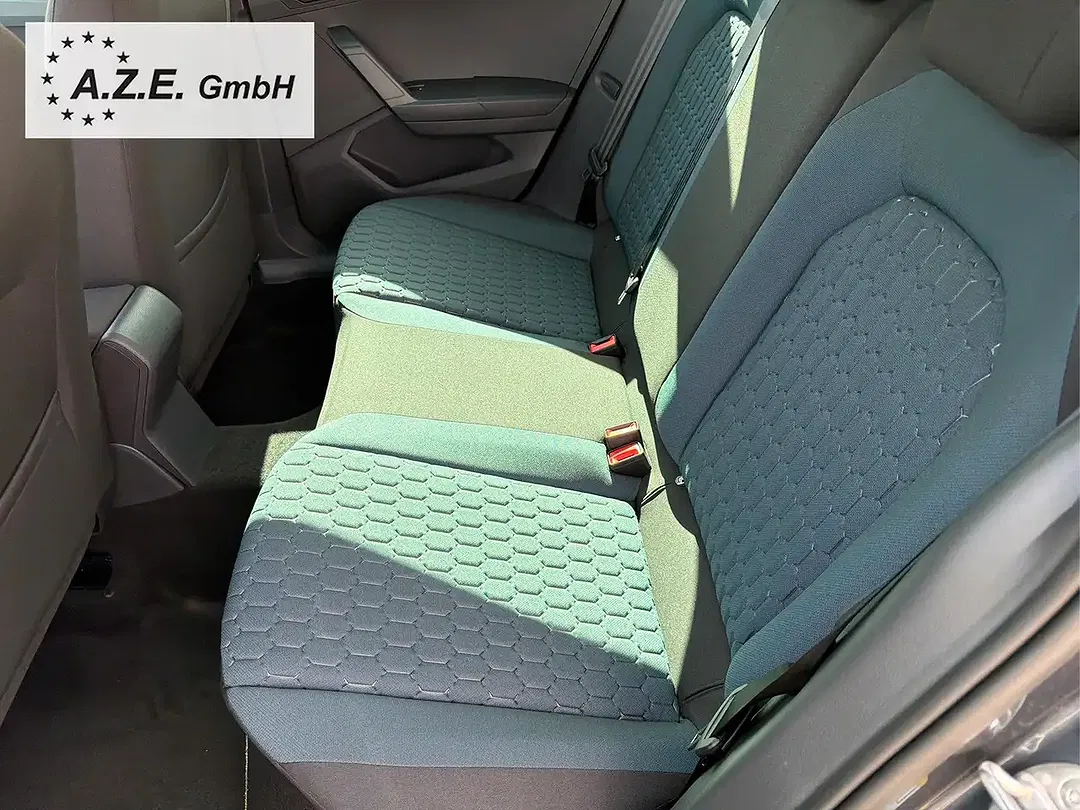 SEAT Arona - Thumbnail 13