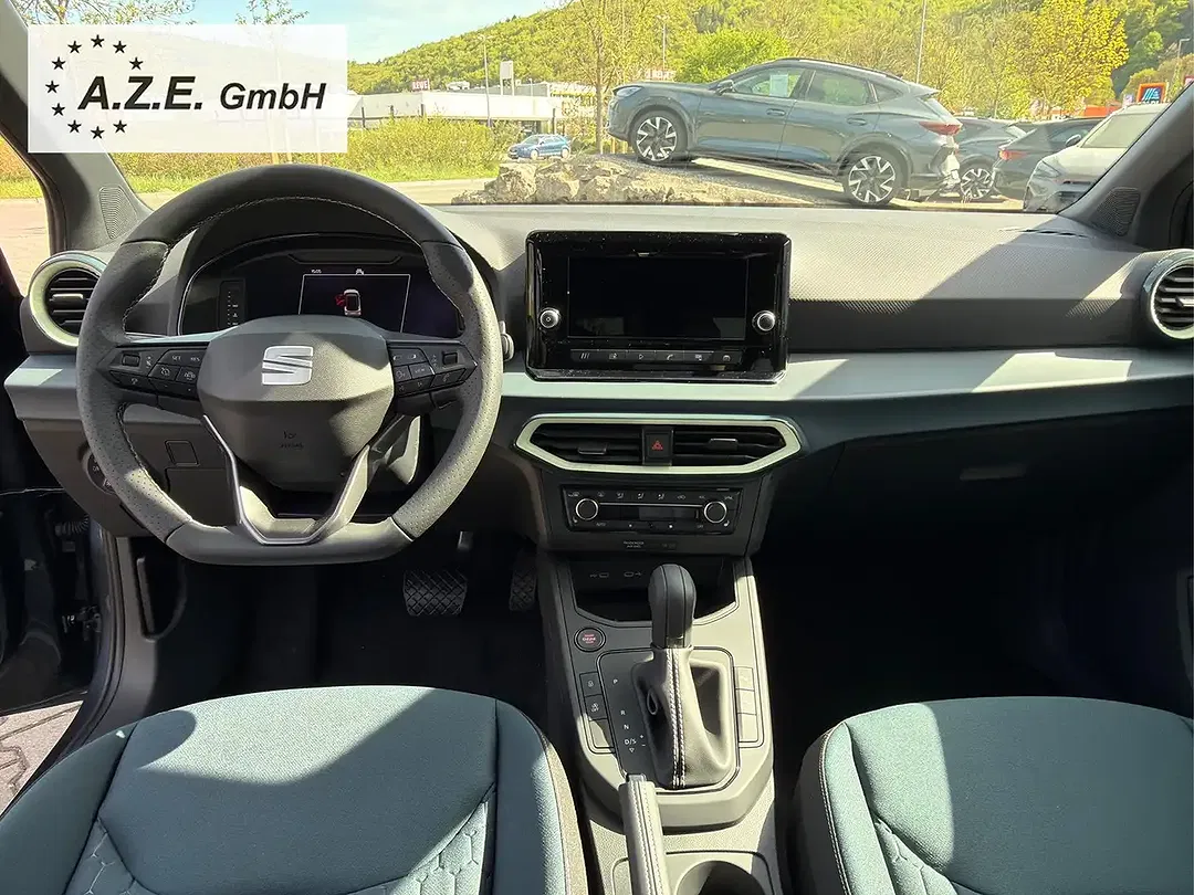 SEAT Arona - Thumbnail 14