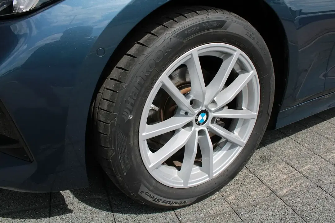 BMW 318 - Thumbnail 5