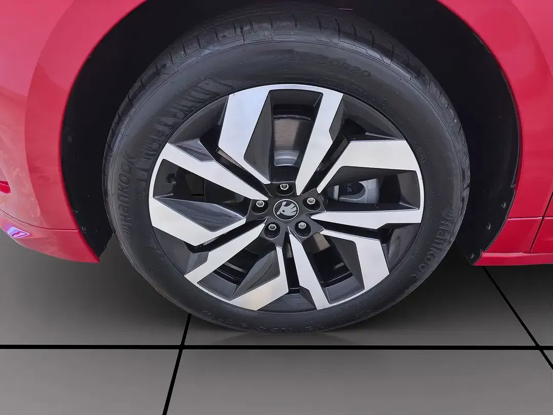Skoda Enyaq - Thumbnail 9