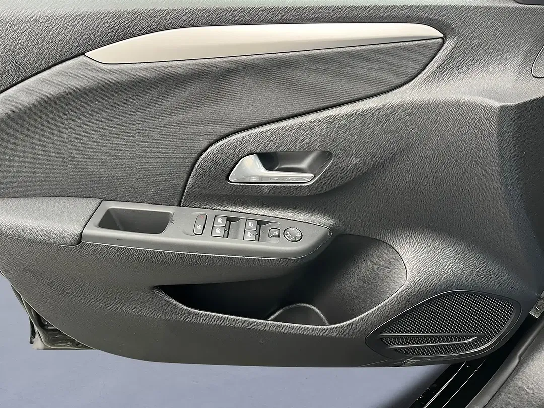 Opel Corsa - Thumbnail 13