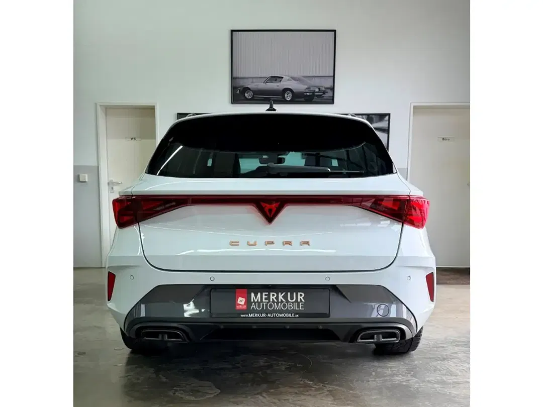 CUPRA Leon - Thumbnail 4