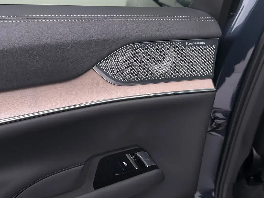 Volvo EX90 - Thumbnail 15
