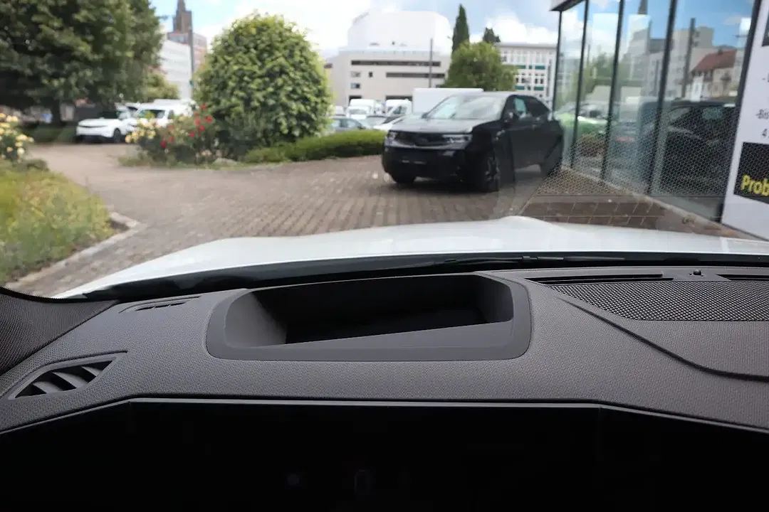 Opel Astra - Thumbnail 10