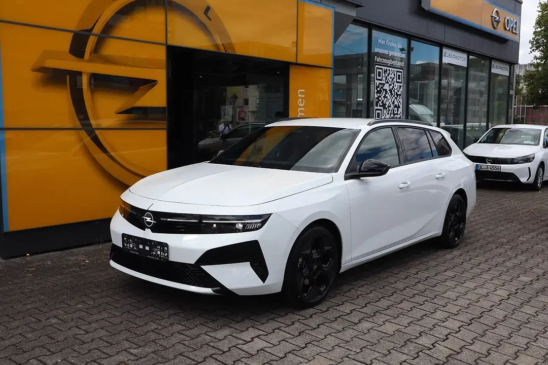 Opel Astra - Afbeelding 1