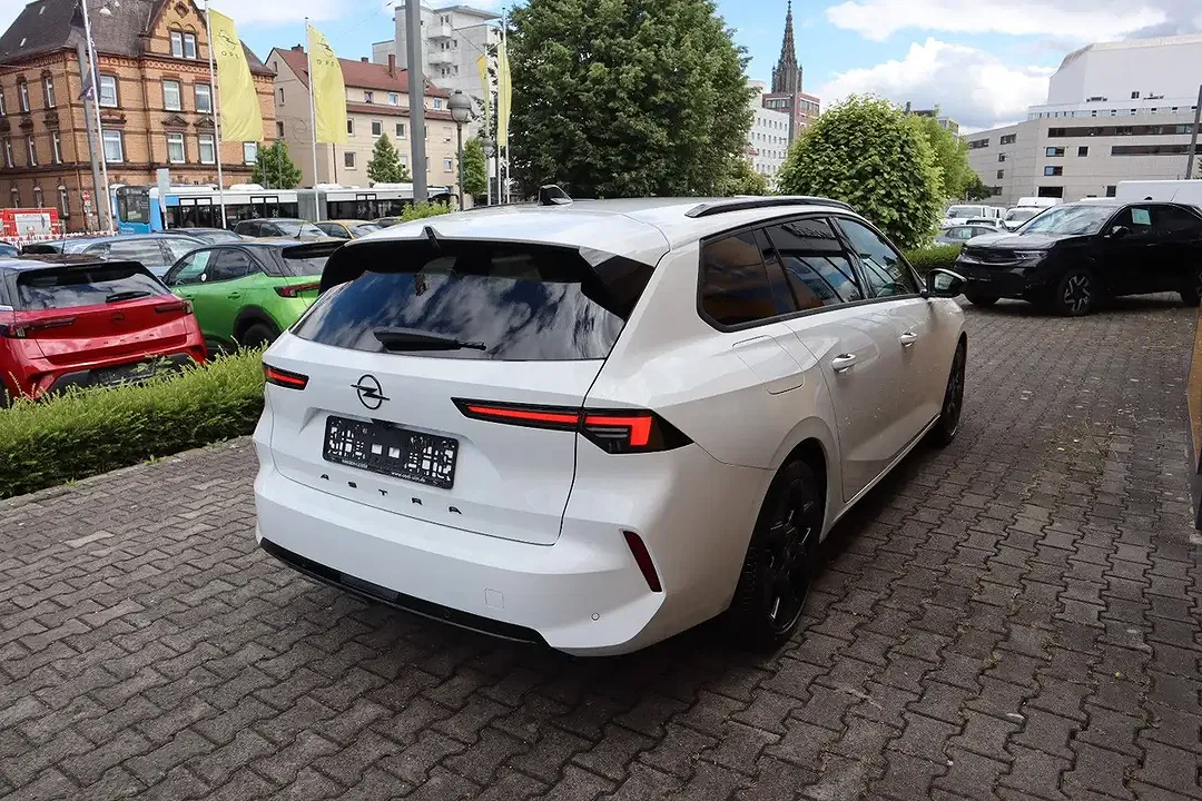 Opel Astra - Thumbnail 2