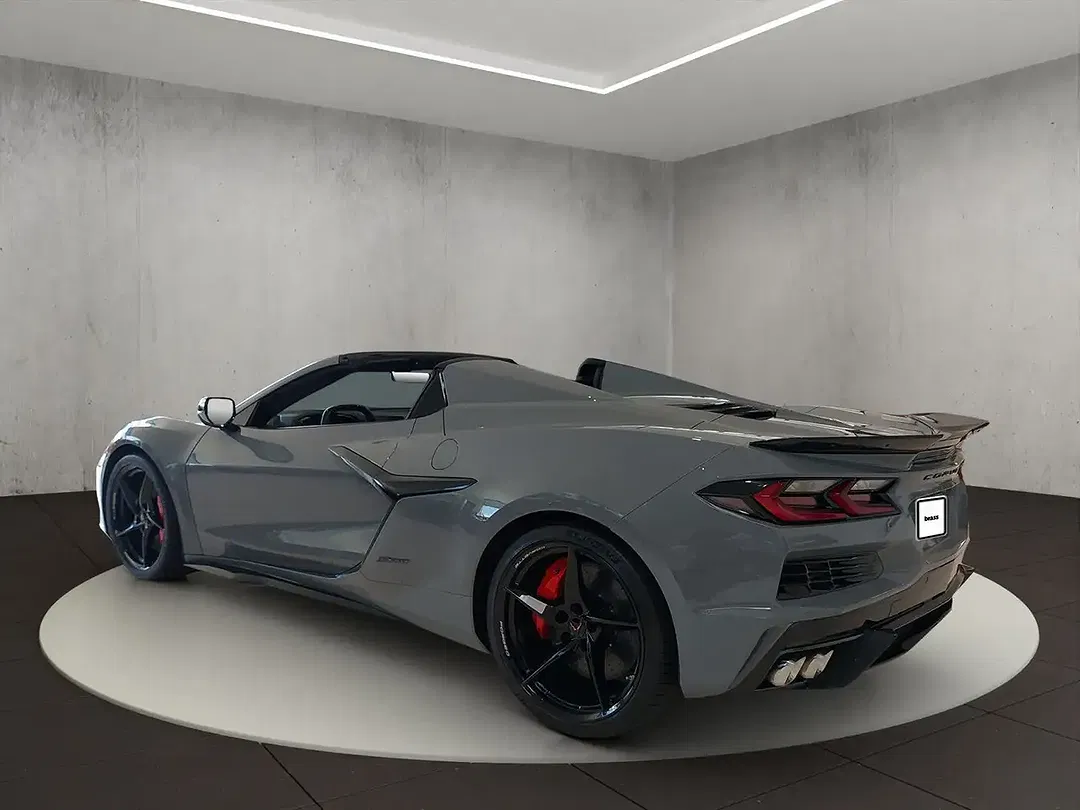 Corvette C8 - Thumbnail 3