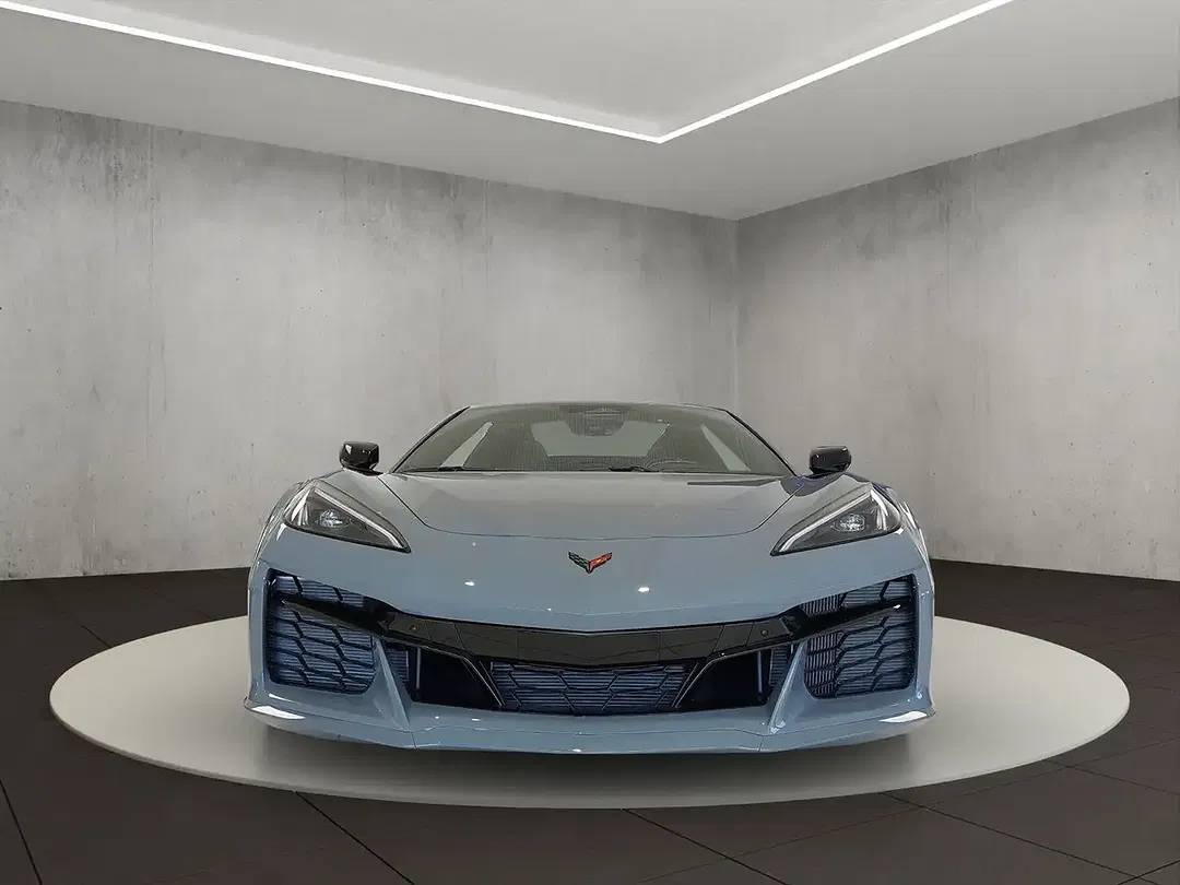 Corvette C8 - Thumbnail 8