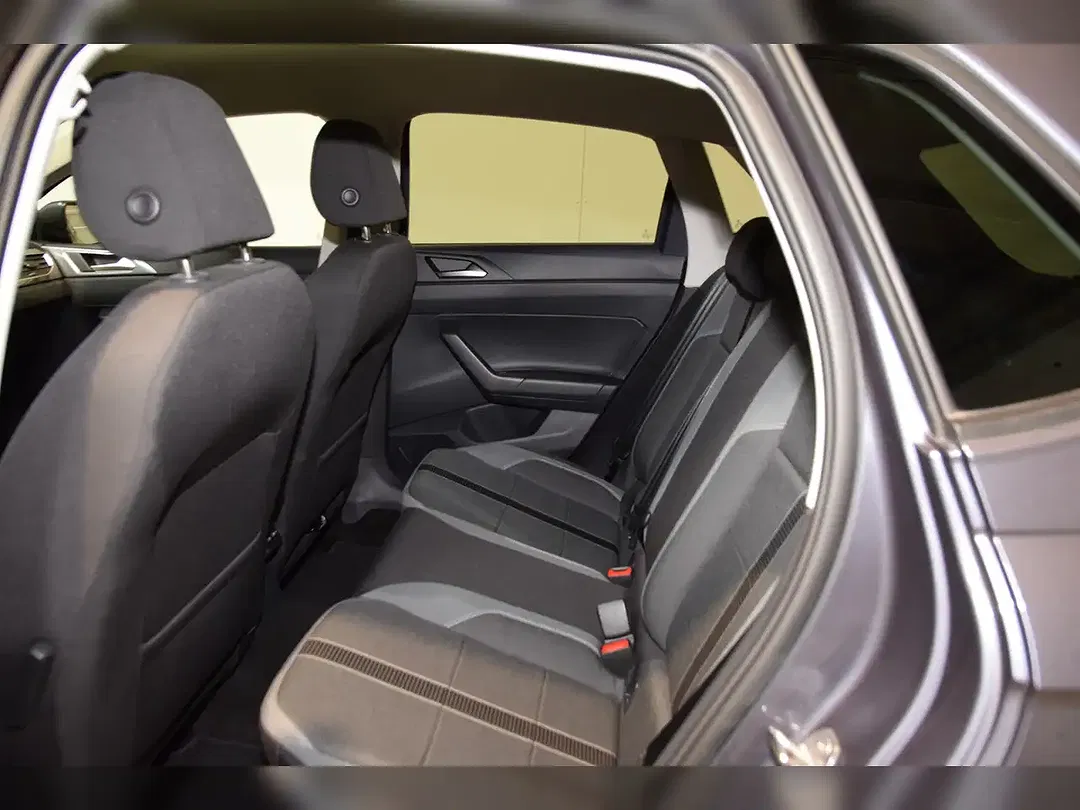 Volkswagen Polo - Thumbnail 8