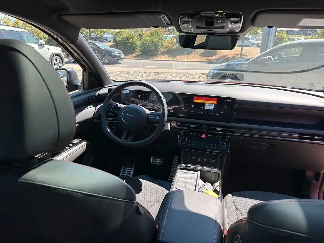 Hyundai TUCSON - Thumbnail 9