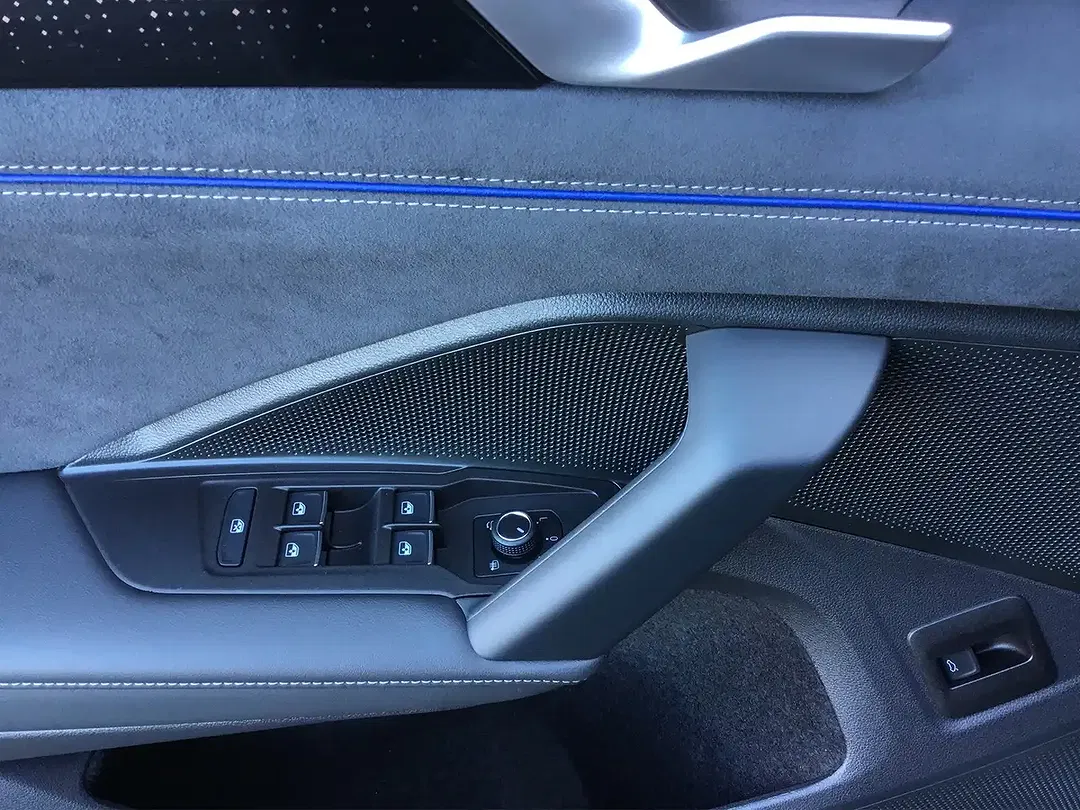 Volkswagen Tiguan - Thumbnail 14