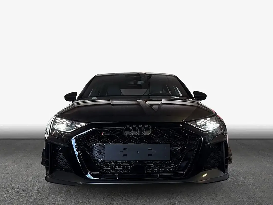 Audi RS3 - Thumbnail 3