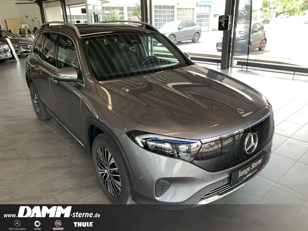 Mercedes-Benz EQB 250 - Thumbnail 3