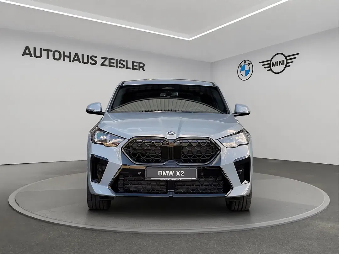 BMW X2 - Thumbnail 5