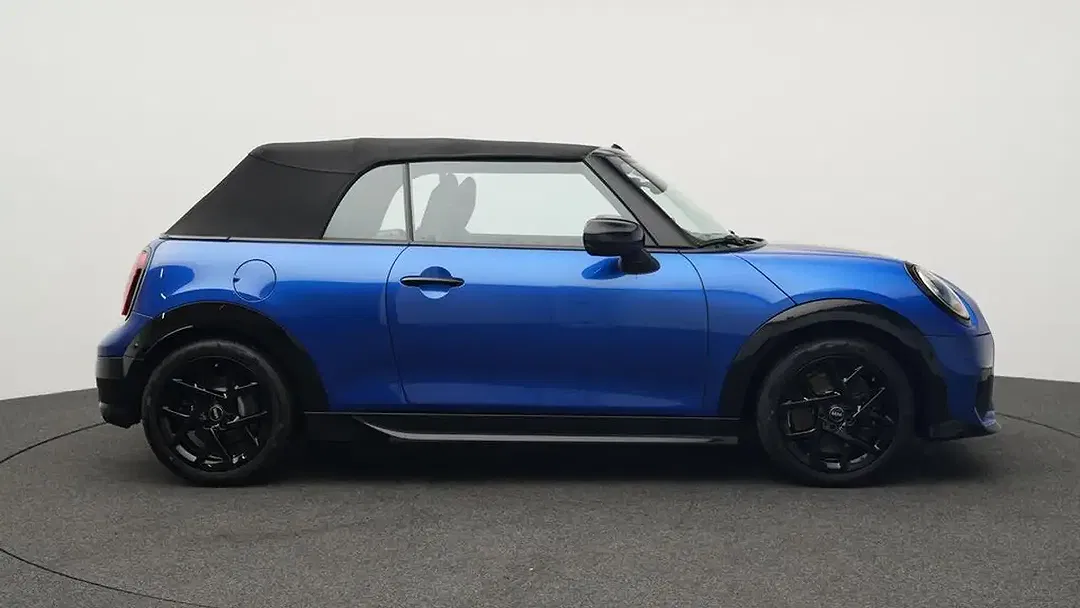 MINI Cooper S Cabrio - Thumbnail 2