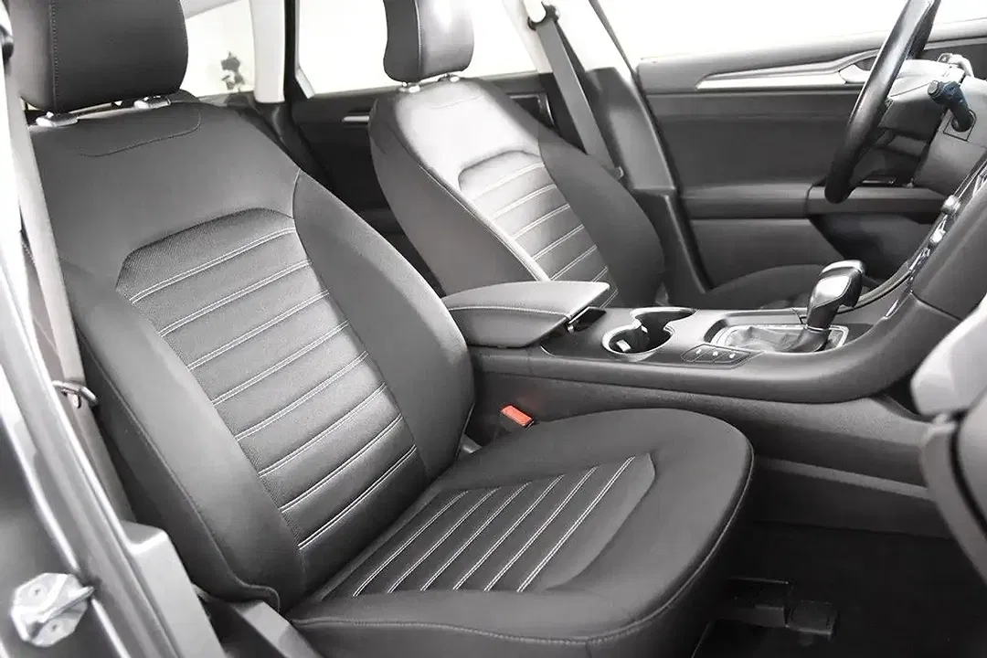 Ford Mondeo - Thumbnail 3
