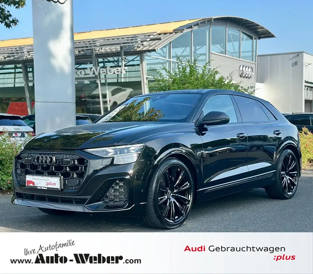 Audi SQ8 TFSI - foto 1