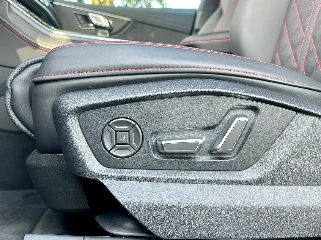 Audi SQ8 - Thumbnail 13